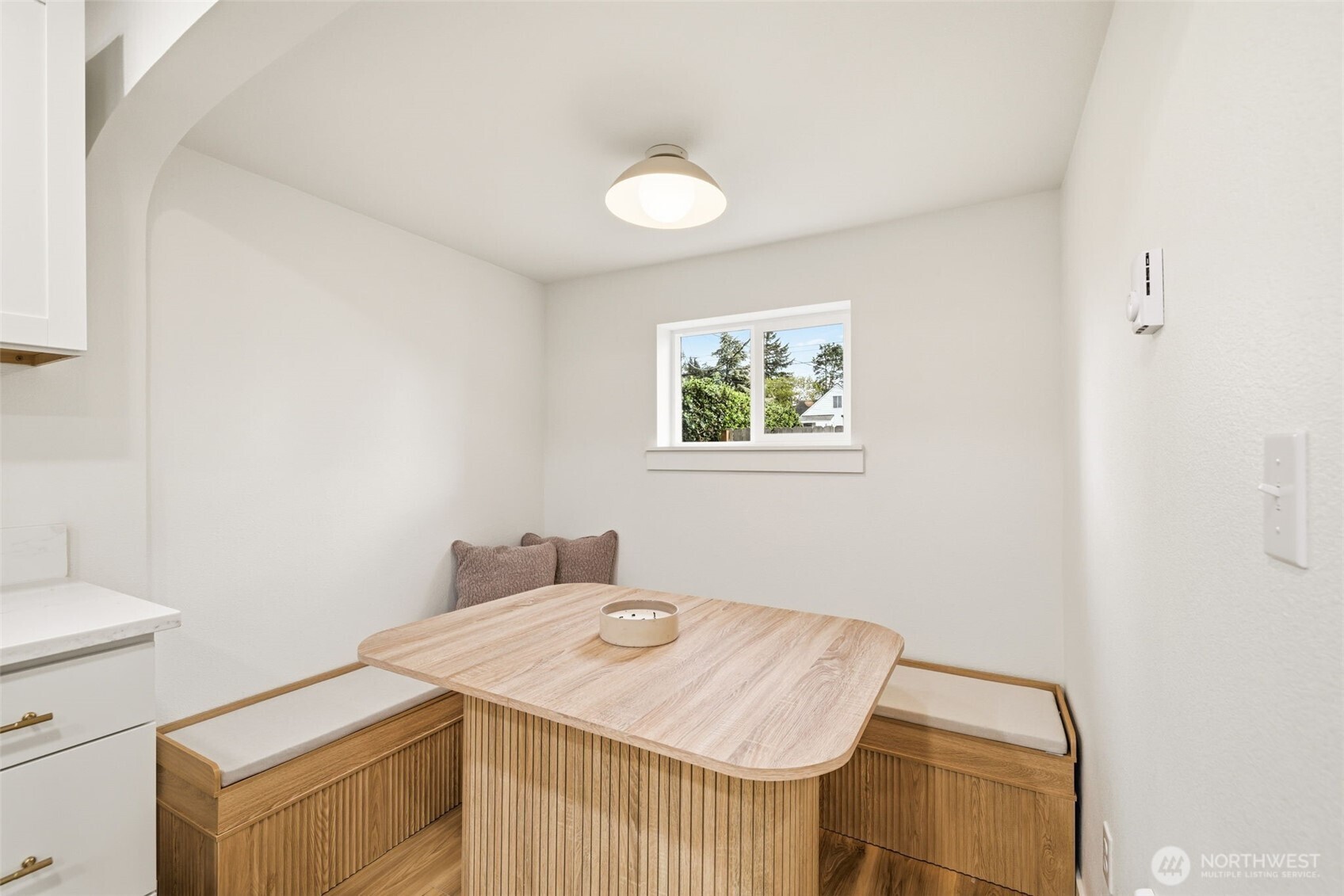 424 S Wright Avenue , Tacoma, WA 98418