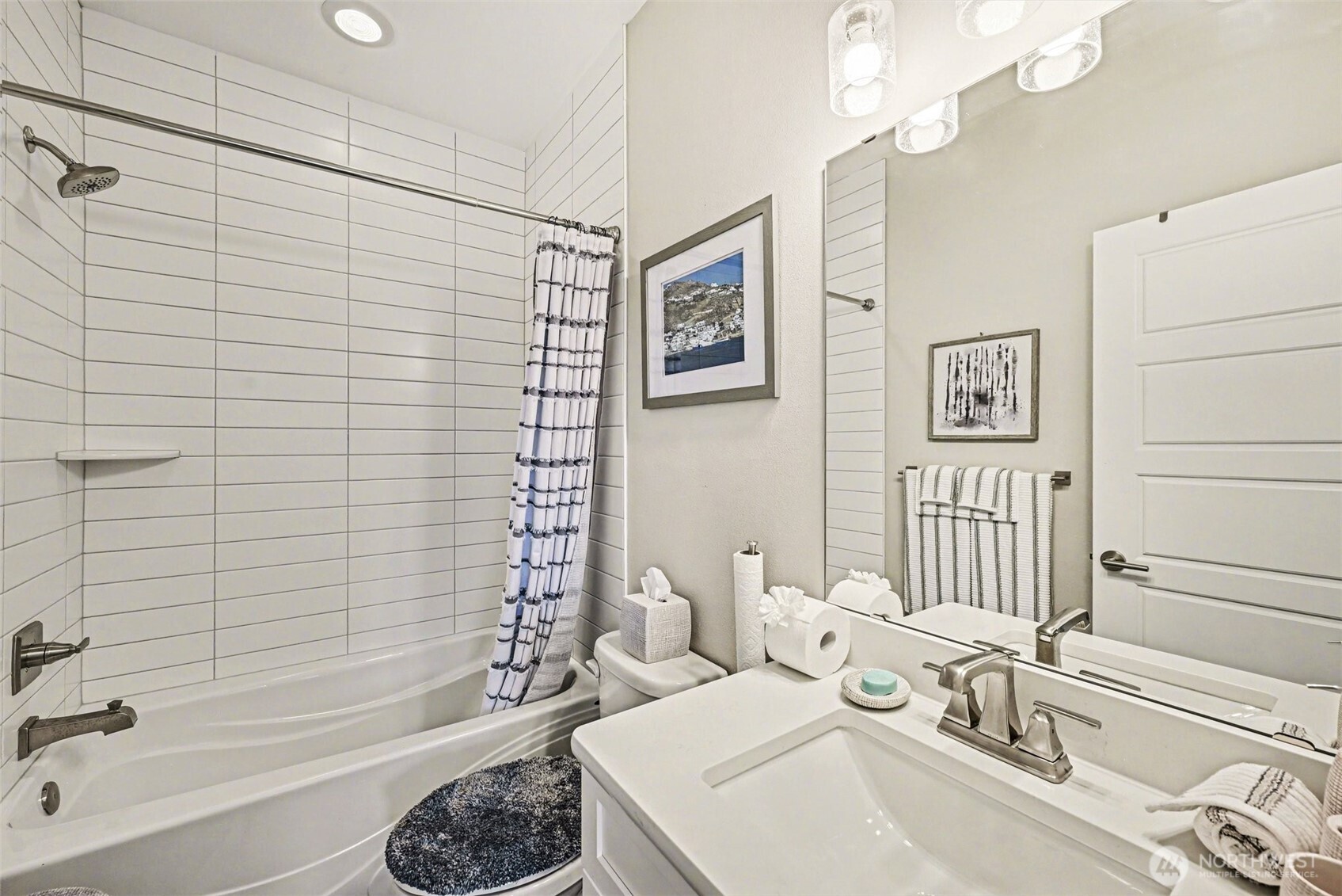 9779 Prospect Place , Gig Harbor, WA 98332