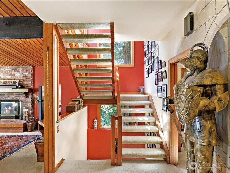 6418 E Mercer Way , Mercer Island, WA 98040