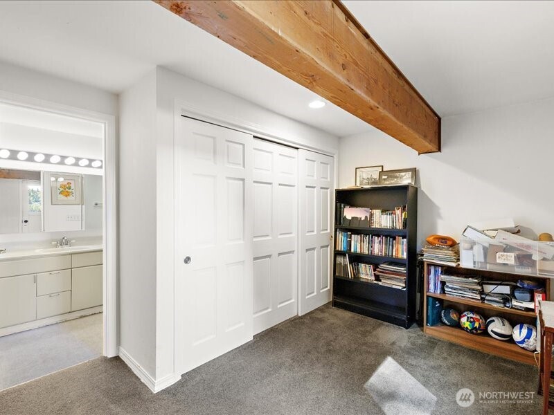 6418 E Mercer Way , Mercer Island, WA 98040