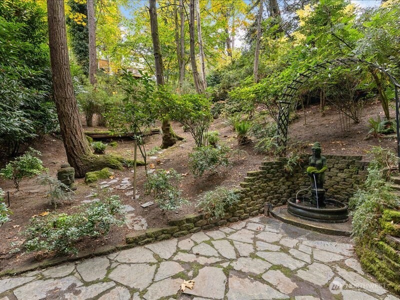 6418 E Mercer Way , Mercer Island, WA 98040