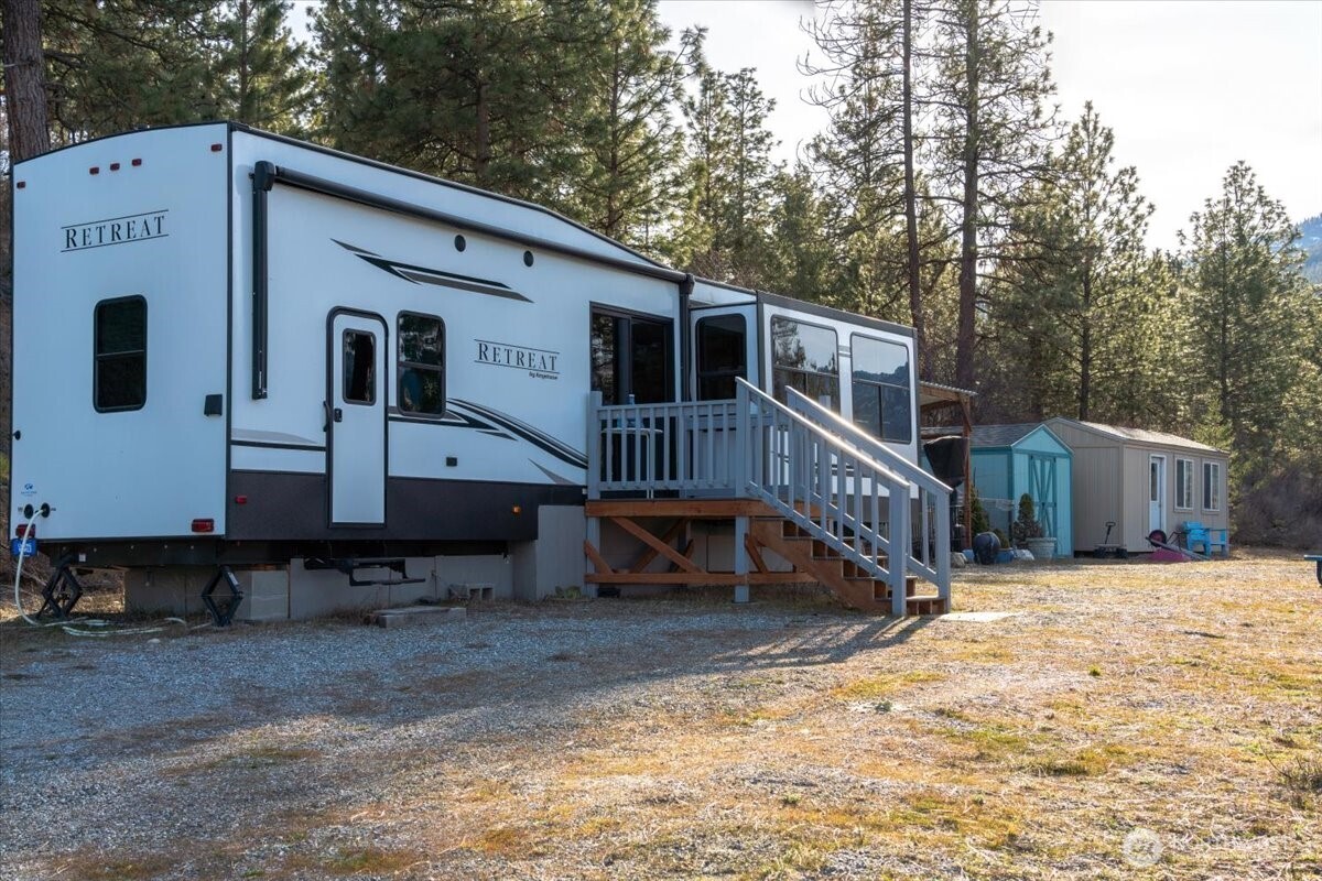 990 Upper Ridge Road , Chelan, WA 98816