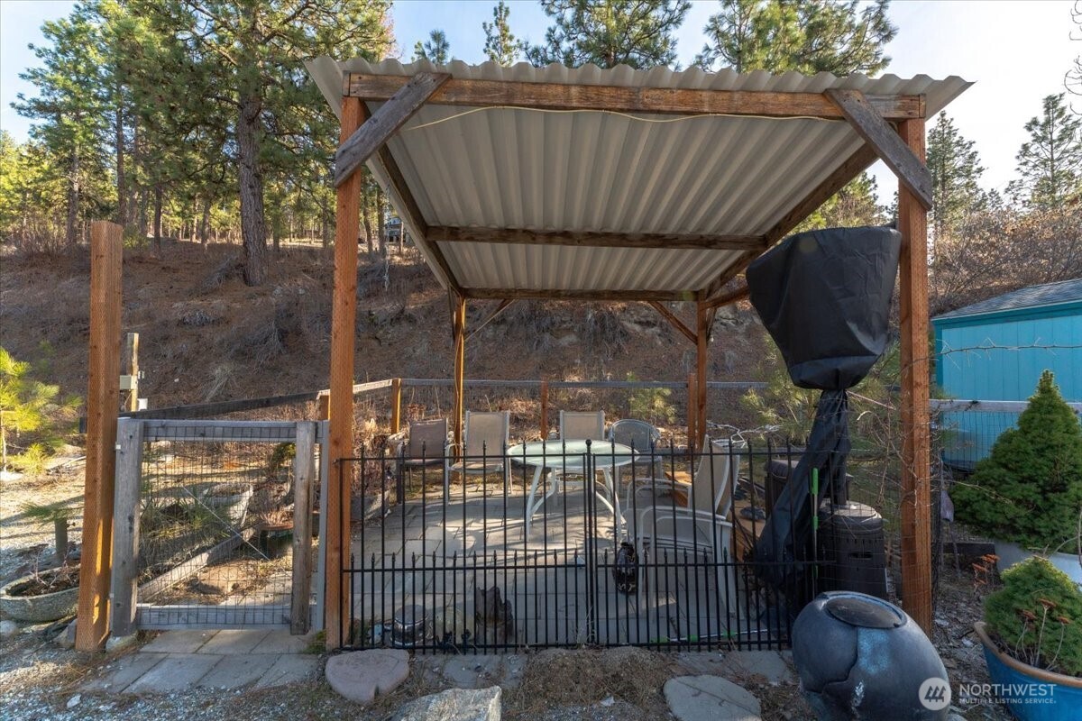 990 Upper Ridge Road , Chelan, WA 98816