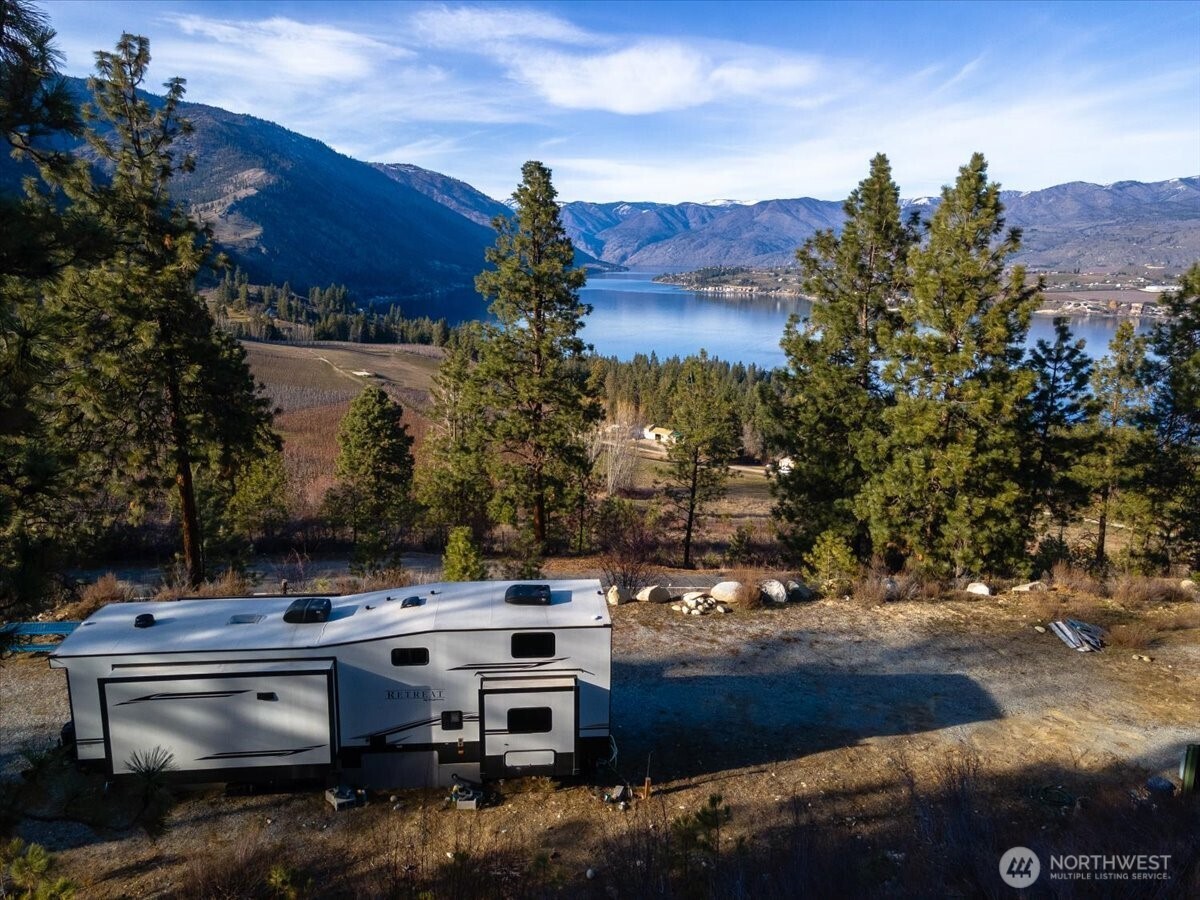 990 Upper Ridge Road , Chelan, WA 98816