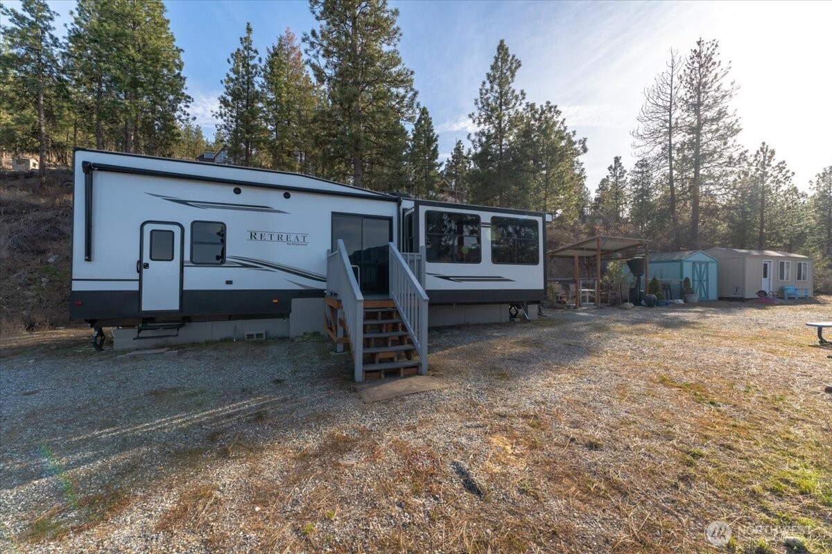 990 Upper Ridge Road , Chelan, WA 98816