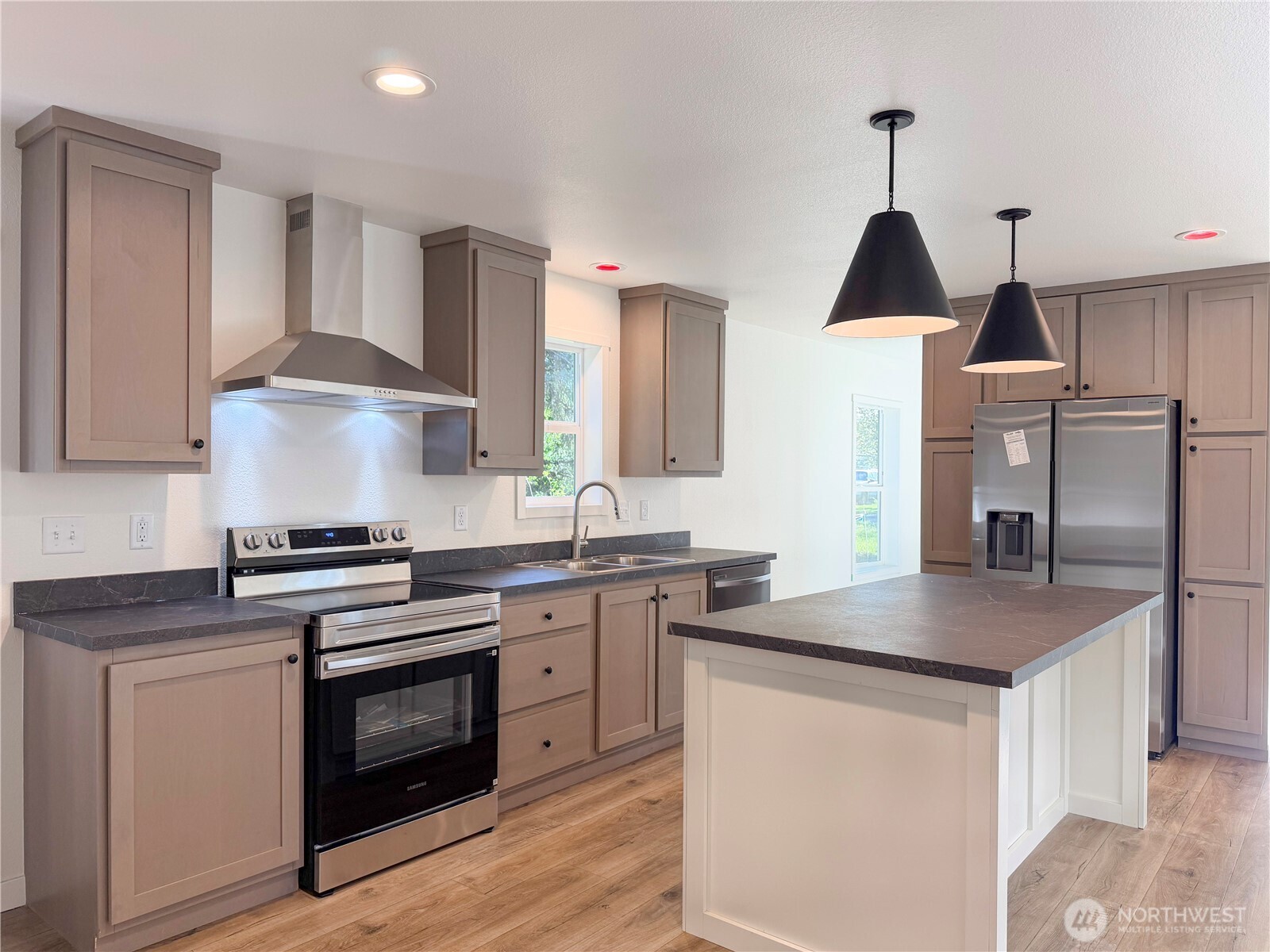 402 A Street , Vader, WA 98593