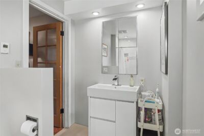 612 N Oakes Street , Tacoma, WA 98406 - Photo 12