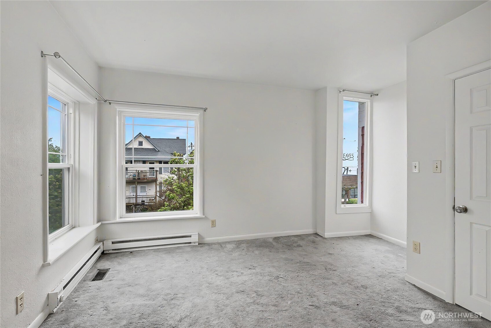 612 N Oakes Street , Tacoma, WA 98406