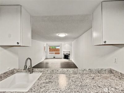 10501 8th Avenue NE #128, Seattle, WA 98125 - Photo 12