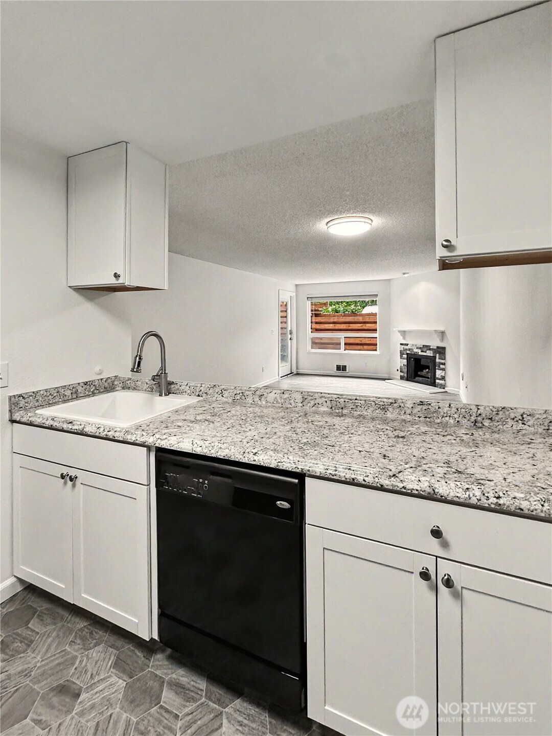 10501 8th Avenue NE #128, Seattle, WA 98125