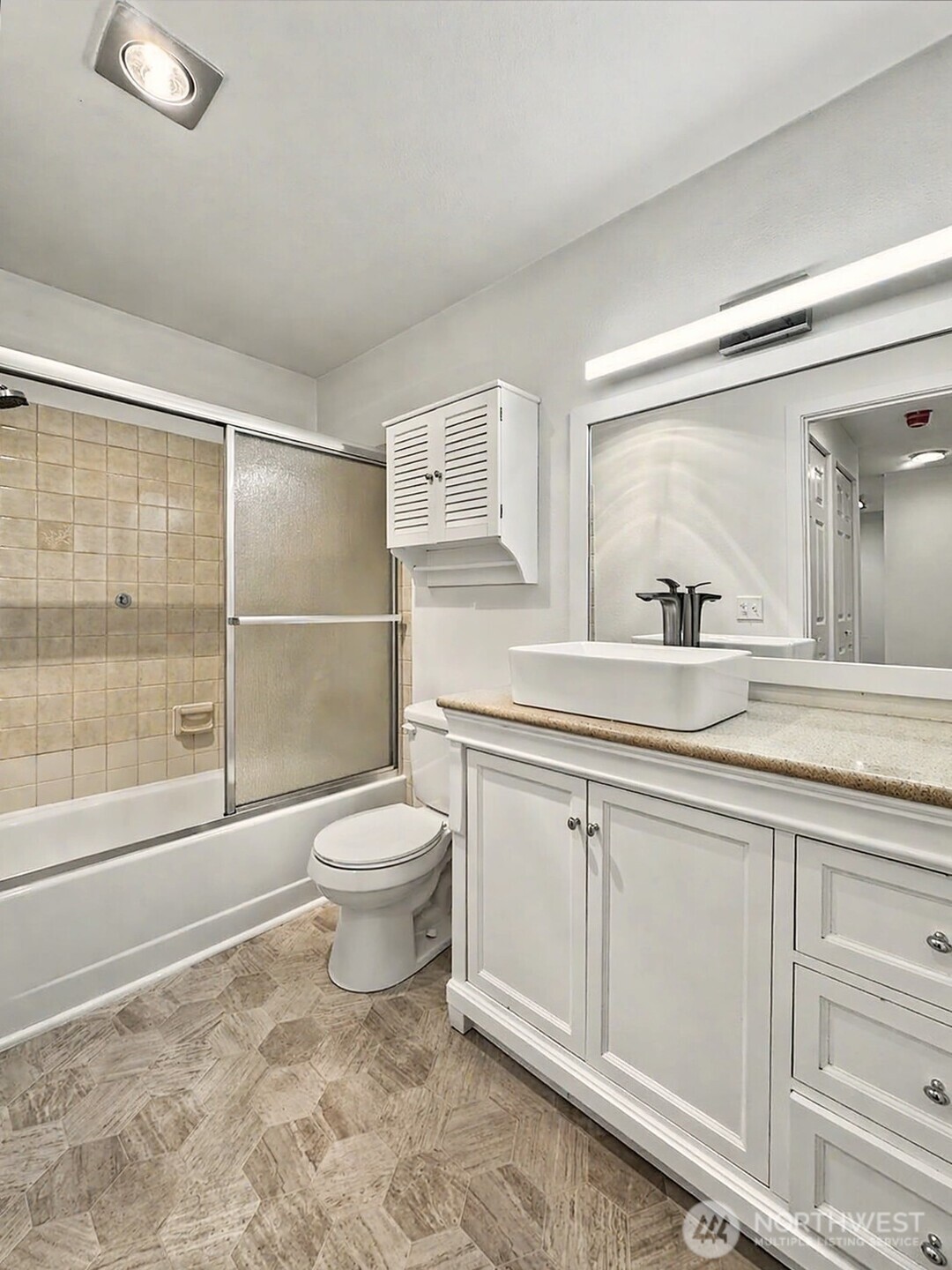 10501 8th Avenue NE #128, Seattle, WA 98125