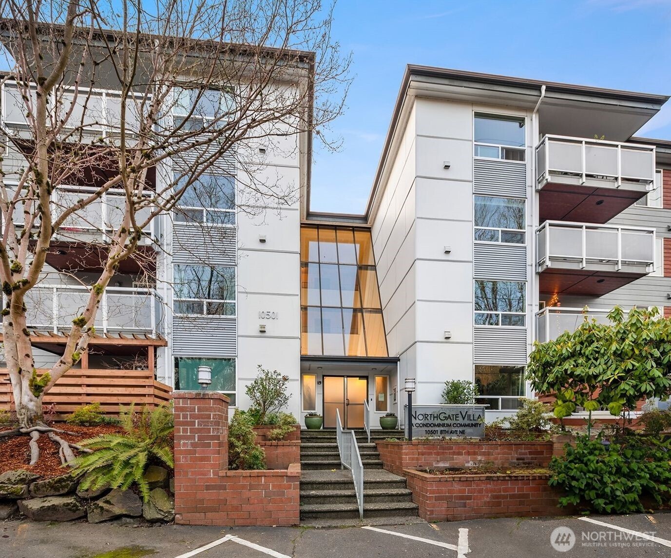 10501 8th Avenue NE #128, Seattle, WA 98125