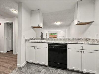 10501 8th Avenue NE #128, Seattle, WA 98125 - Photo 5