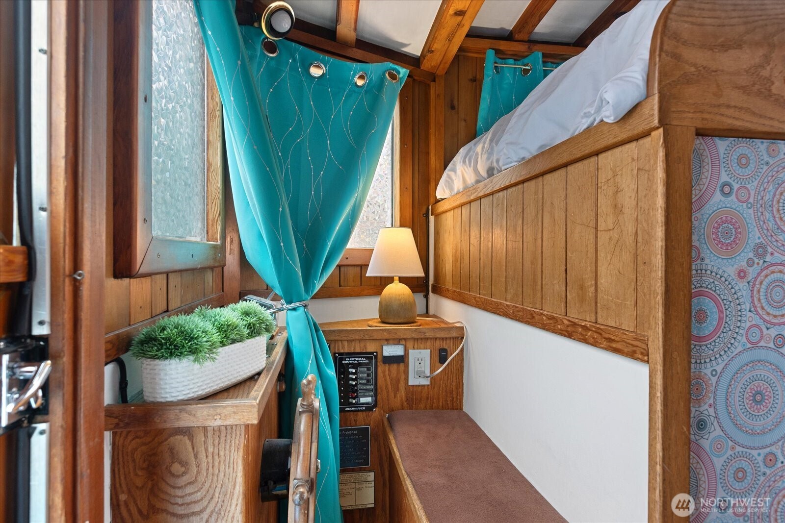 2143 N Northlake Way #47, Seattle, WA 98103