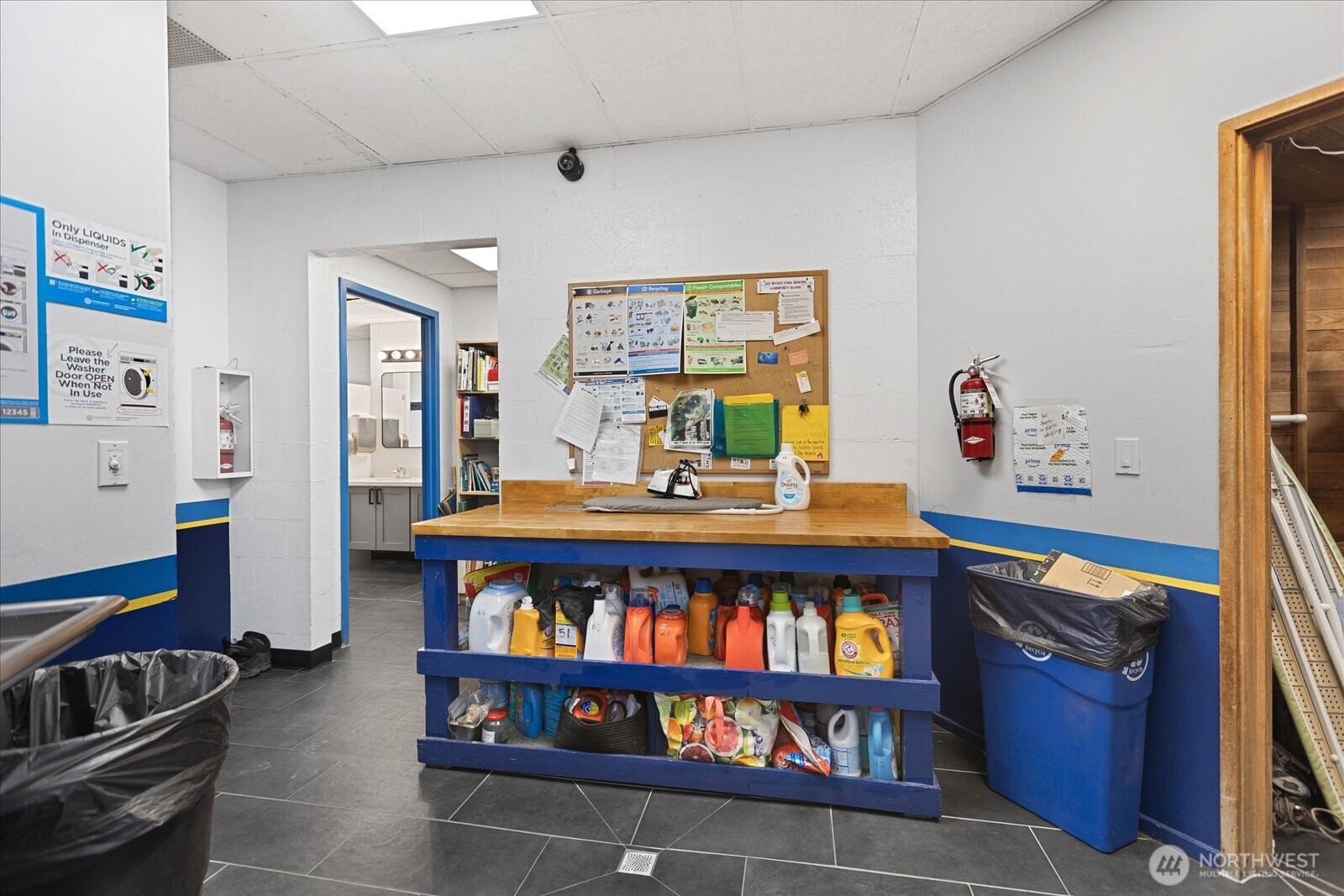 2143 N Northlake Way #47, Seattle, WA 98103