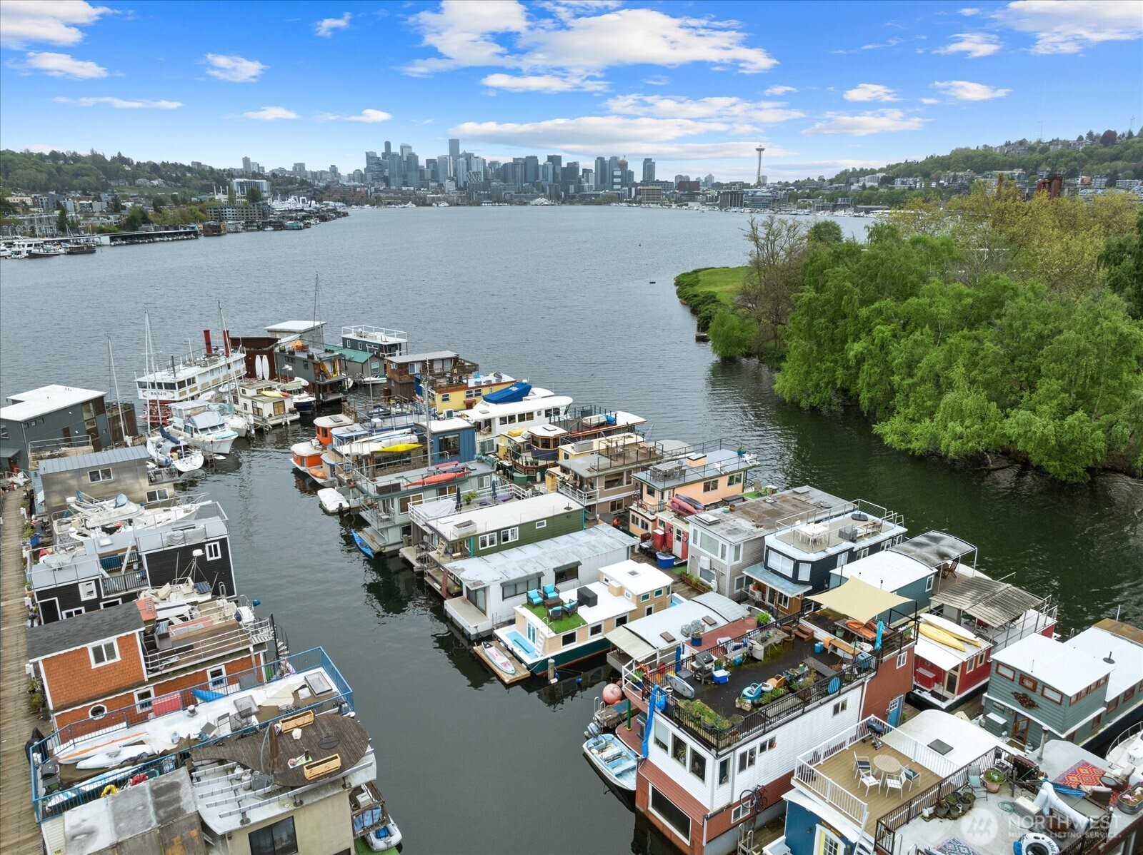 2143 N Northlake Way #47, Seattle, WA 98103