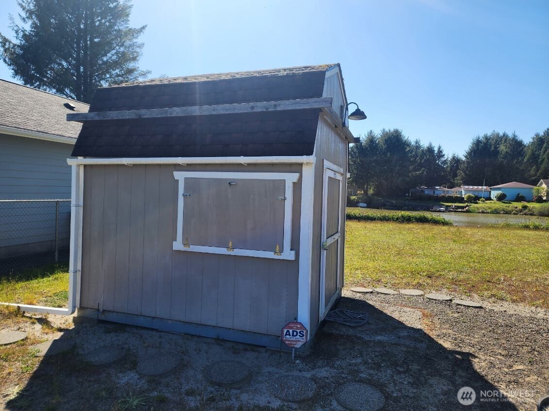 266 Overlake Street NE, Ocean Shores, WA 98569