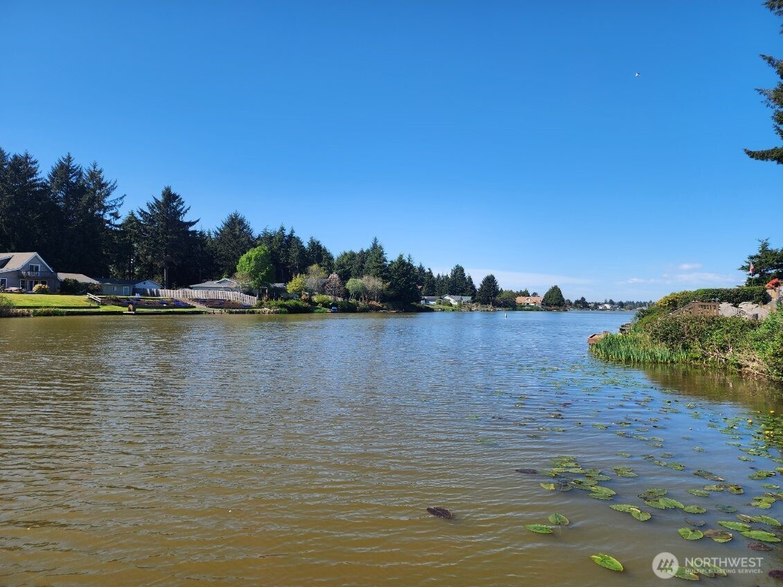 266 Overlake Street NE, Ocean Shores, WA 98569