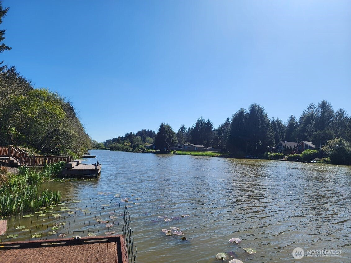 266 Overlake Street NE, Ocean Shores, WA 98569