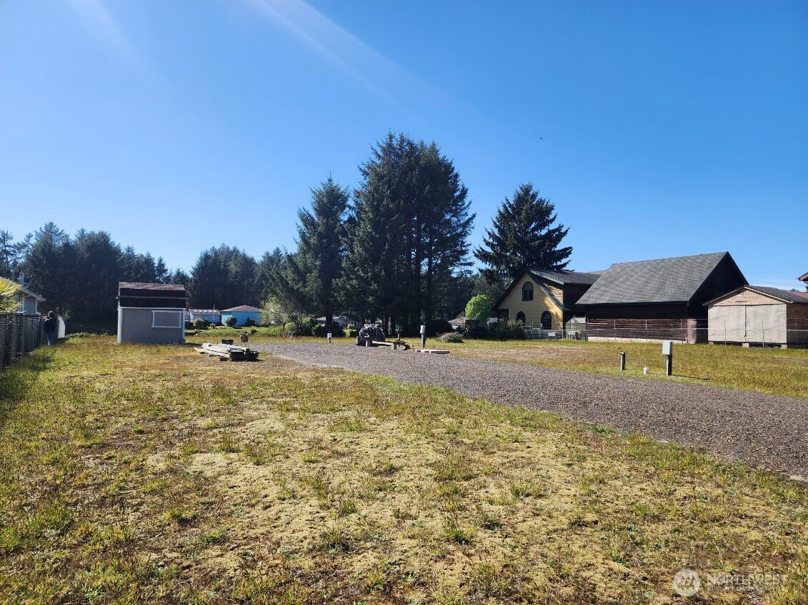 266 Overlake Street NE, Ocean Shores, WA 98569