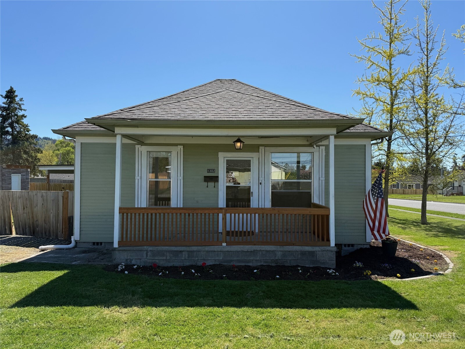 1302 E Broad Street , Mount Vernon, WA 98274