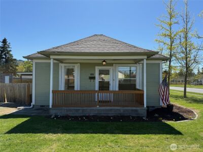 1302 E Broad Street , Mount Vernon, WA 98274 - Photo 2