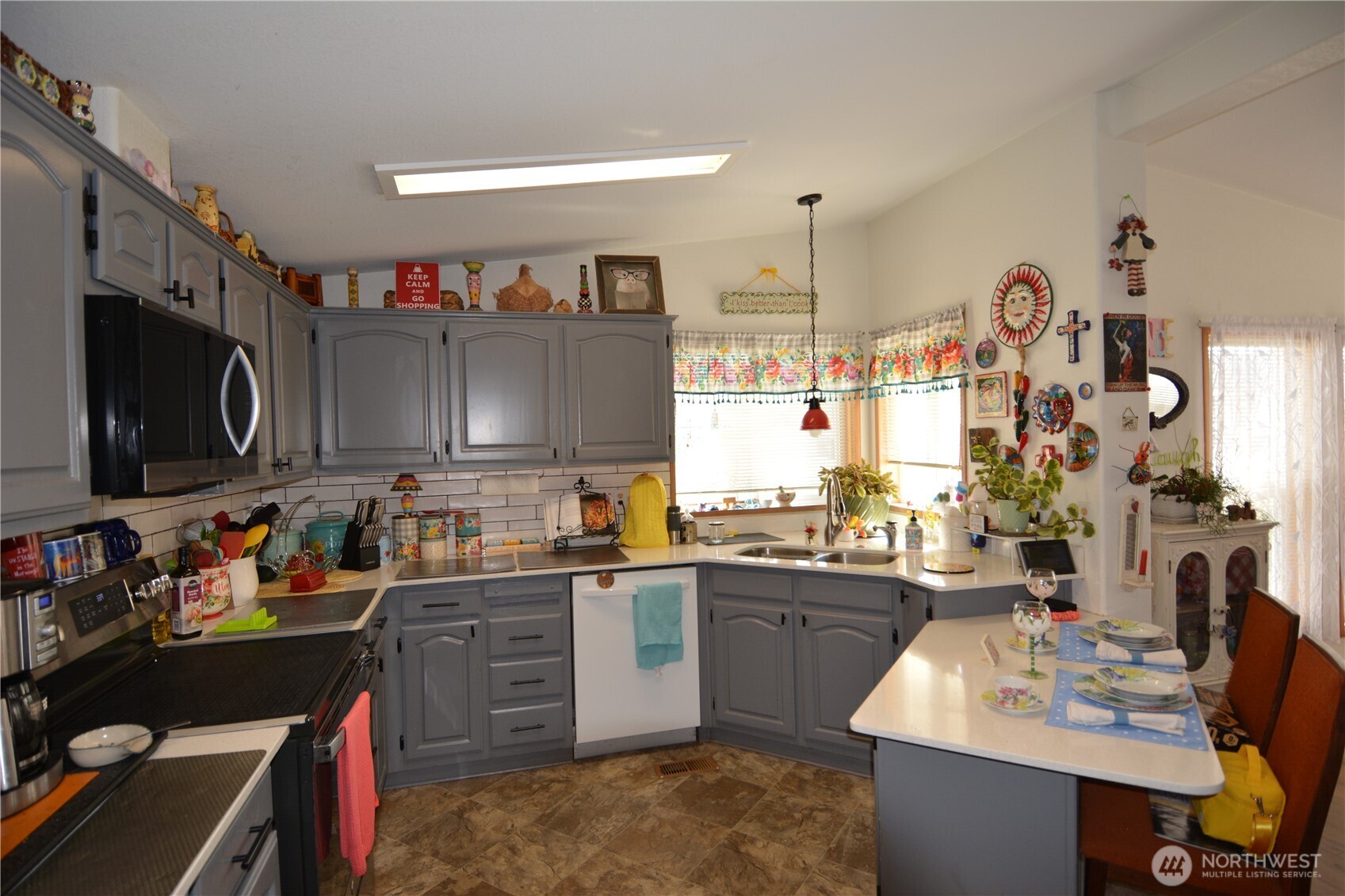 440 W Inlet Lane , Sequim, WA 98382