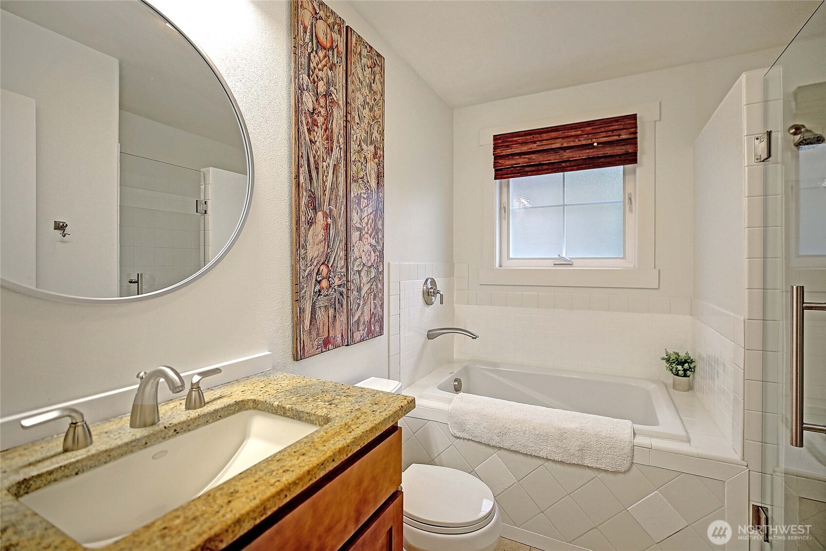 902 Madrona Beach Road , Camano Island, WA 98282