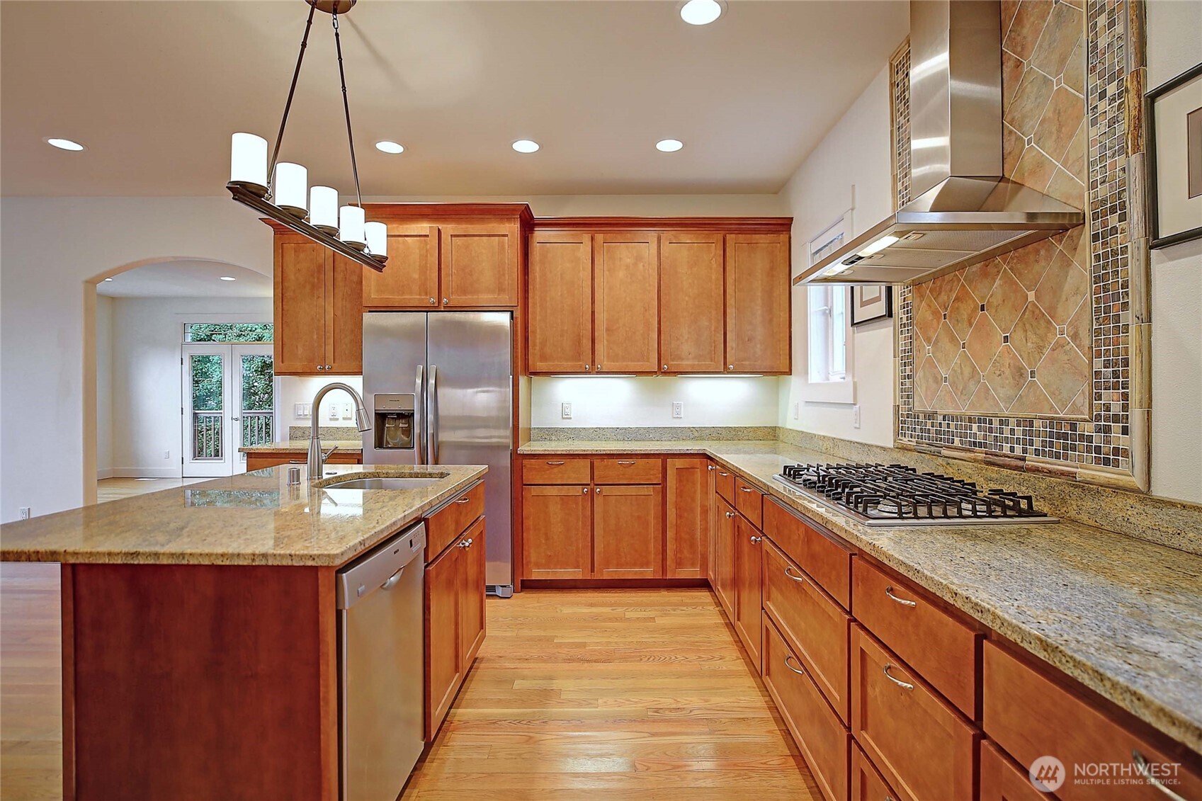 902 Madrona Beach Road , Camano Island, WA 98282