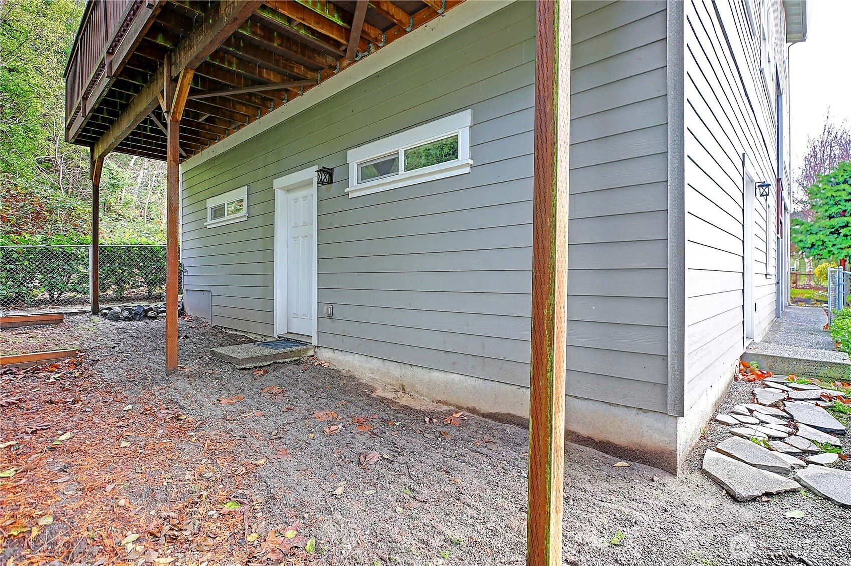 902 Madrona Beach Road , Camano Island, WA 98282