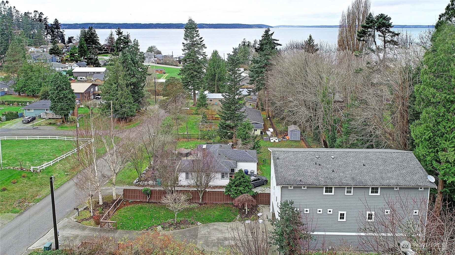 902 Madrona Beach Road , Camano Island, WA 98282