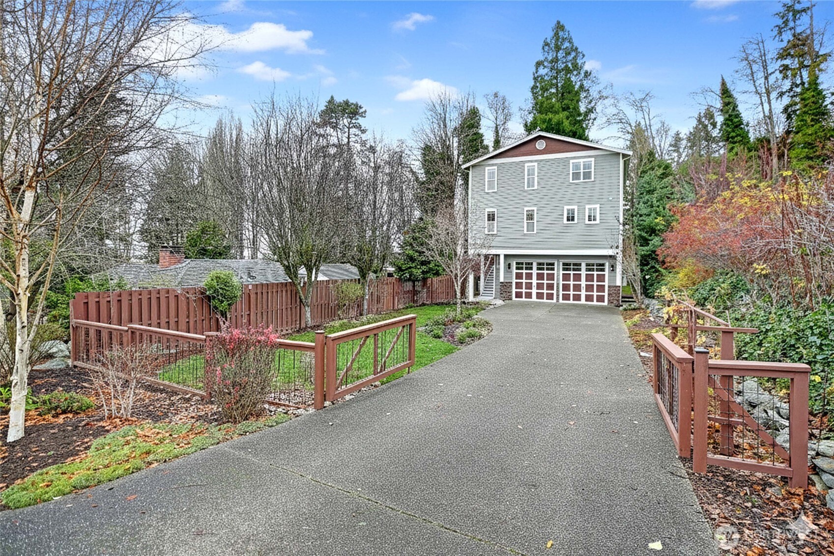 902 Madrona Beach Road , Camano Island, WA 98282