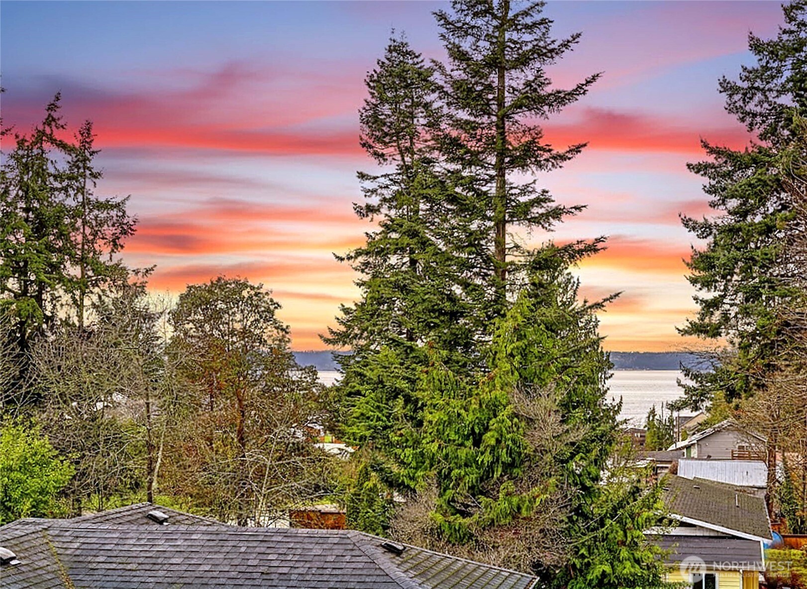 902 Madrona Beach Road , Camano Island, WA 98282