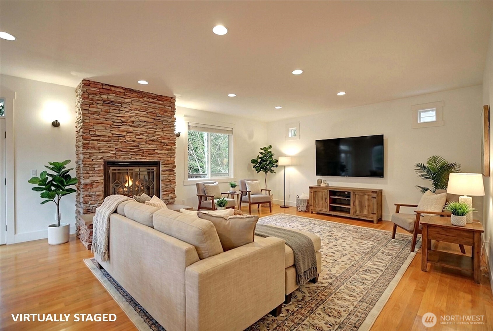 902 Madrona Beach Road , Camano Island, WA 98282