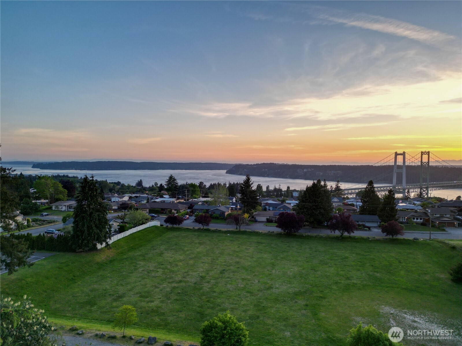 1310 N Heatherwood W, Tacoma, WA 98406