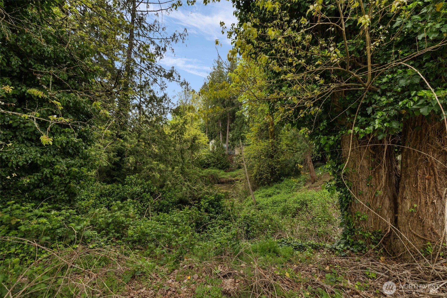 226 S Oyster Bay Ave , Bremerton, WA 98312