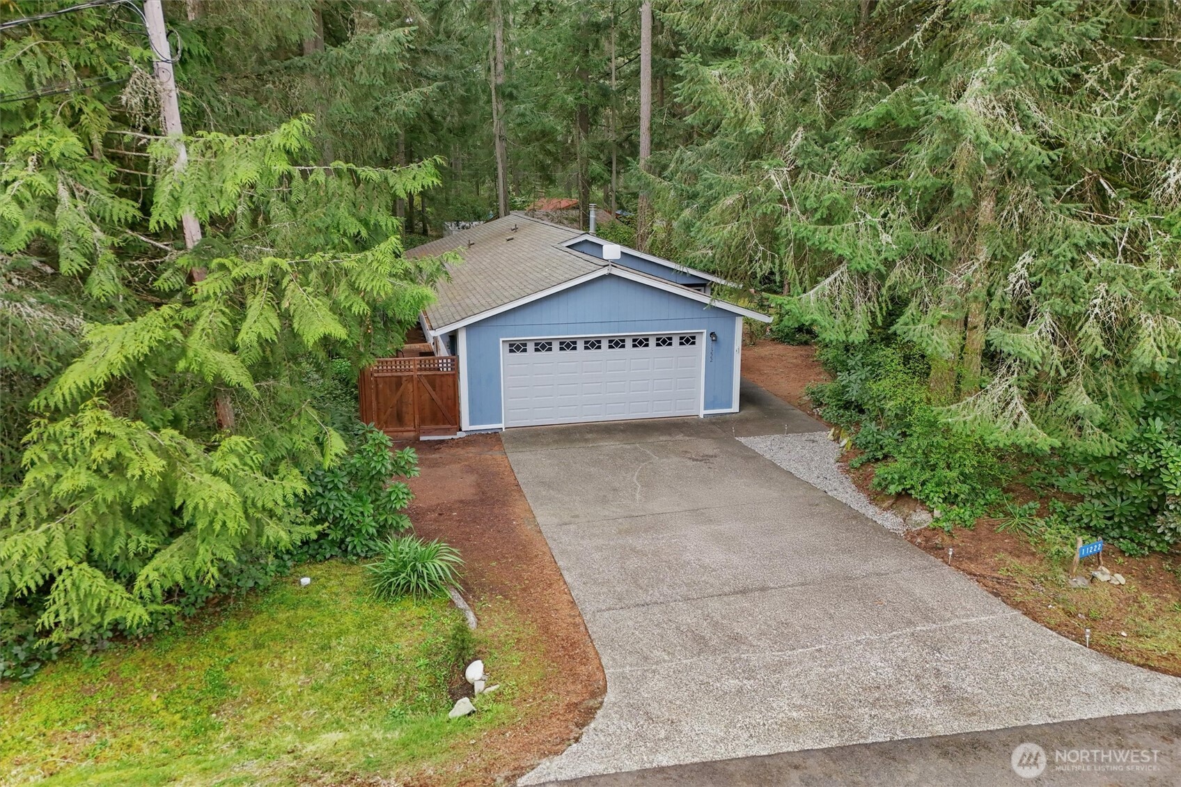11222 Country Club Place , Anderson Island, WA 98303
