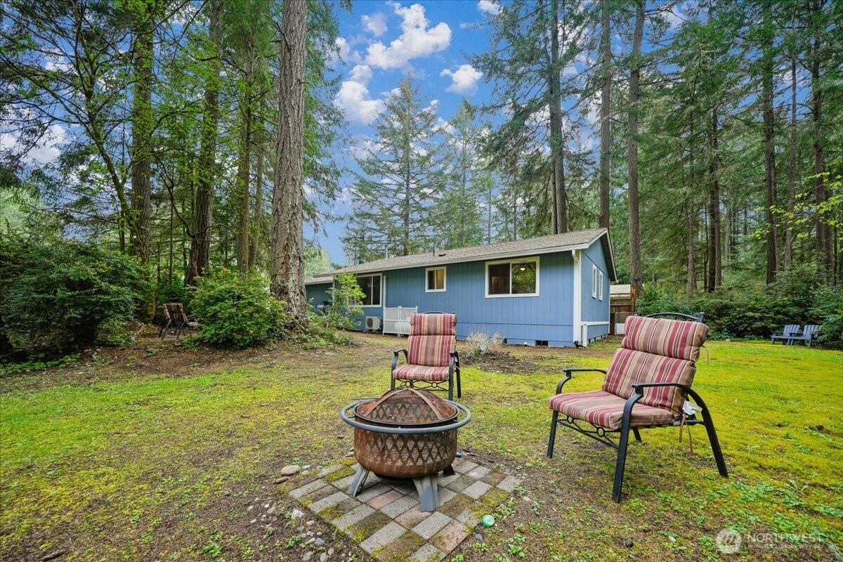11222 Country Club Place , Anderson Island, WA 98303