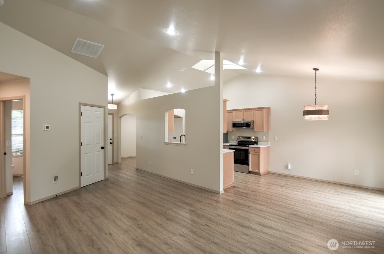 265 SE Valley View Way , Chehalis, WA 98532