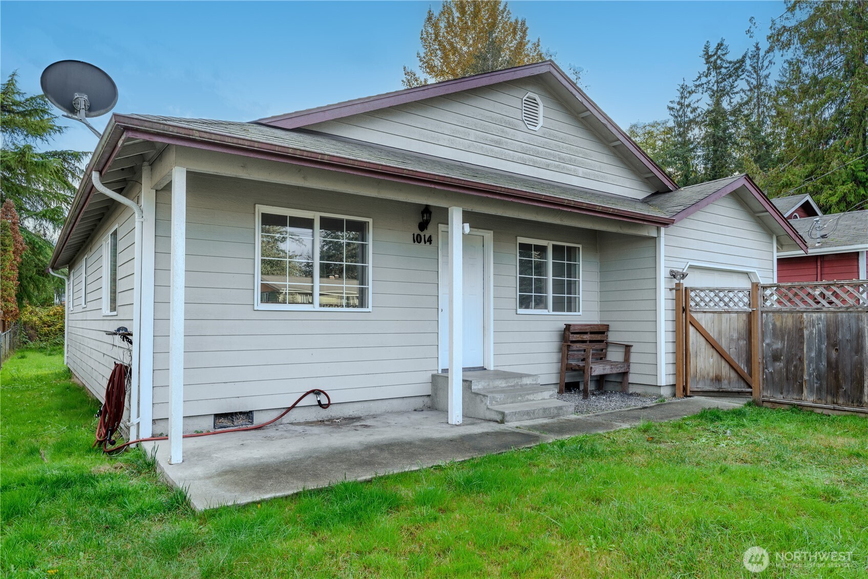 1014 W Spruce Street , Port Angeles, WA 98363