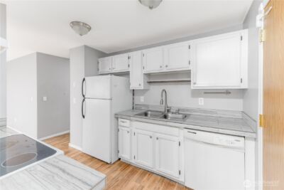 1014 W Spruce Street , Port Angeles, WA 98363 - Photo 13