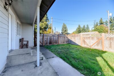 1014 W Spruce Street , Port Angeles, WA 98363 - Photo 24
