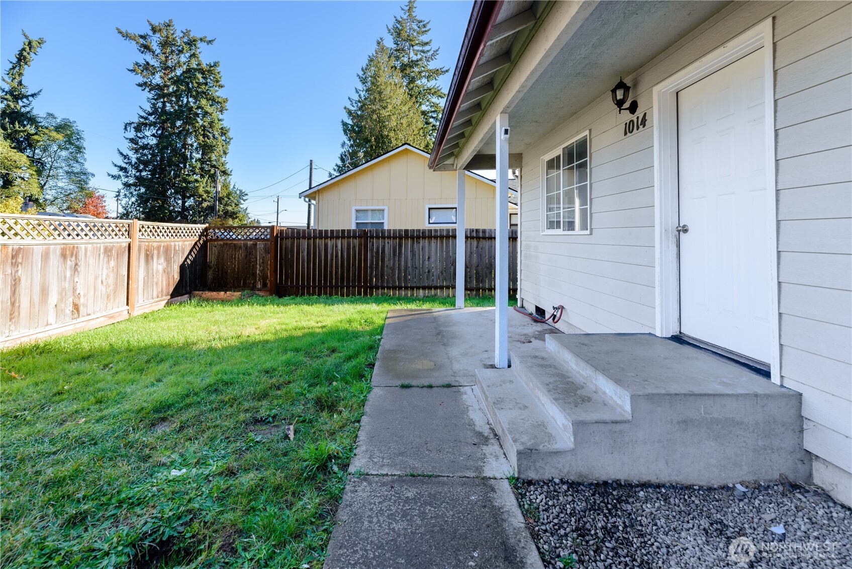 1014 W Spruce Street , Port Angeles, WA 98363