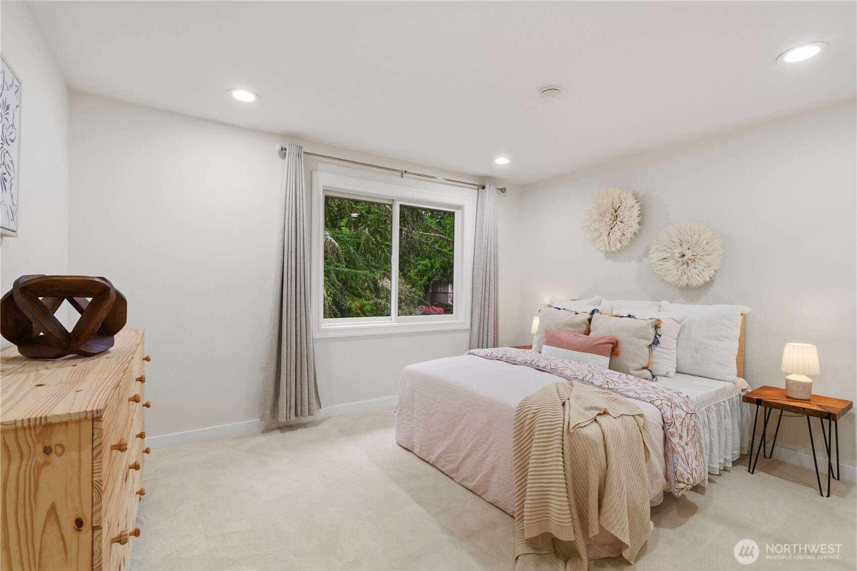 21633 NE 29th St , Sammamish, WA 98074
