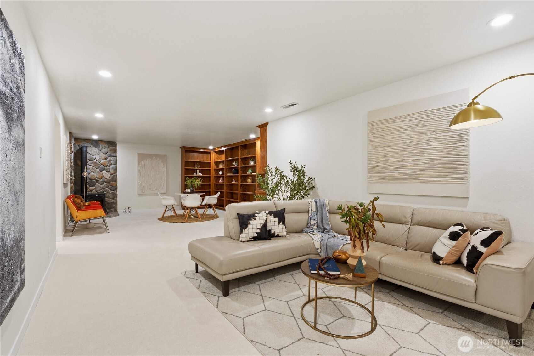 21633 NE 29th St , Sammamish, WA 98074