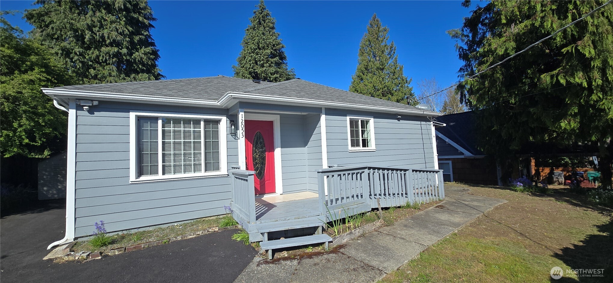 12053 70 Avenue S, Seattle, WA 98178