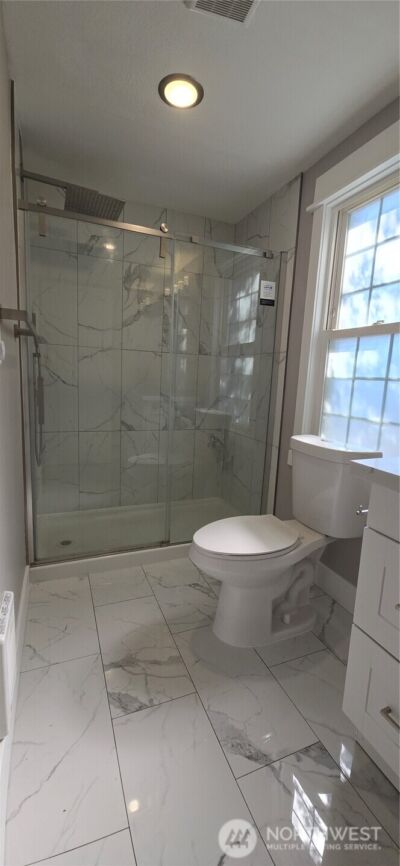 12053 70 Avenue S, Seattle, WA 98178 - Photo 17