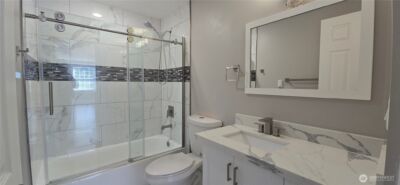 12053 70 Avenue S, Seattle, WA 98178 - Photo 6
