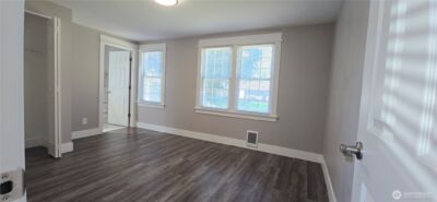 12053 70 Avenue S, Seattle, WA 98178 - Photo 5