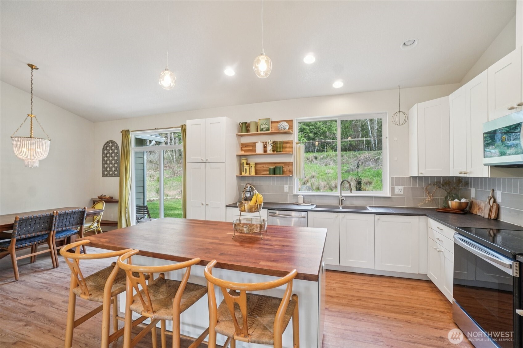 30307 NE Sunset Falls Road , Yacolt, WA 98675